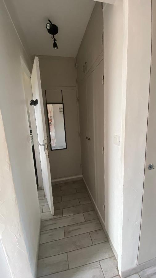 Goeland 3, Climatise, Wifi, Balcons Petite Vue Mer Laterale Au 3 Eme Etage Sans Ascenseur Toulon Exterior foto